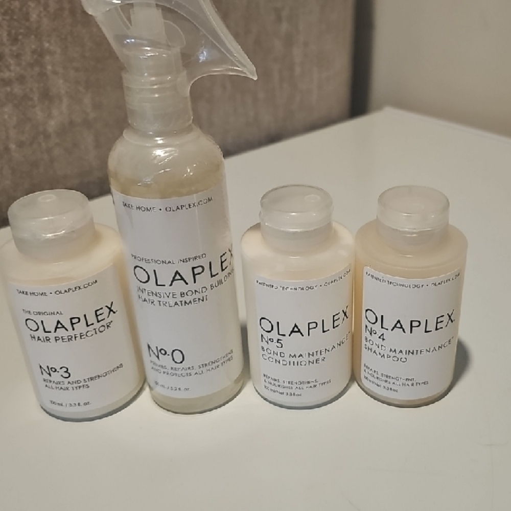 OLAPLEX Hair Treatment Set - White and Cream NWT